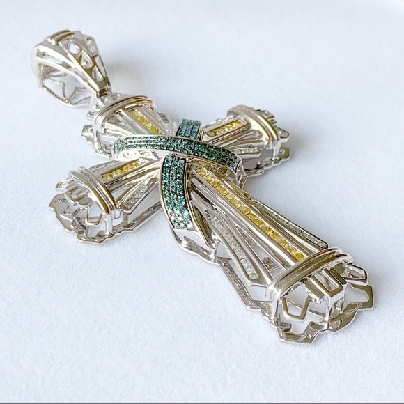 10k Solid Gold Diamond Cross Pendant - Picture 4 of 5